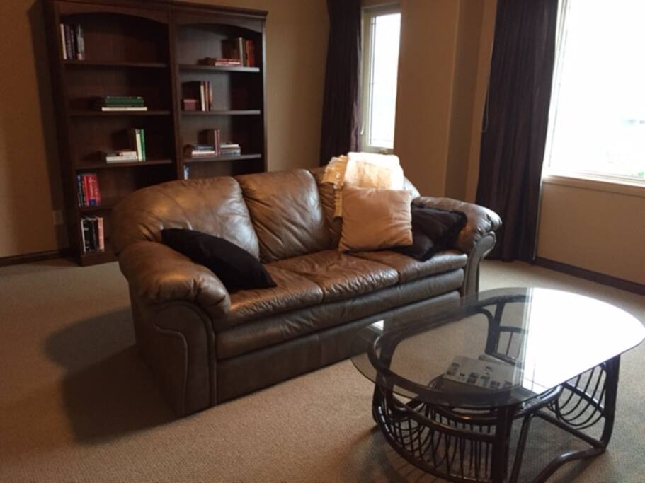 Bonus room has vaulted ceiling and ceiling fan and lots of room to add additional Queen air beds if needed for your group. Enjoy!