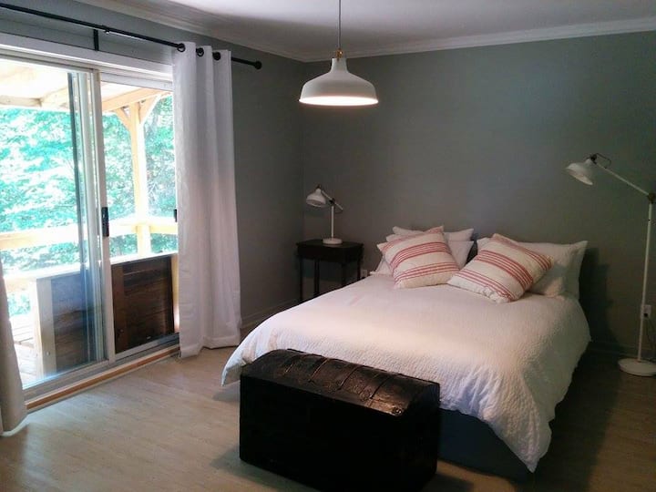 Chumba cha kwanza cha kulala