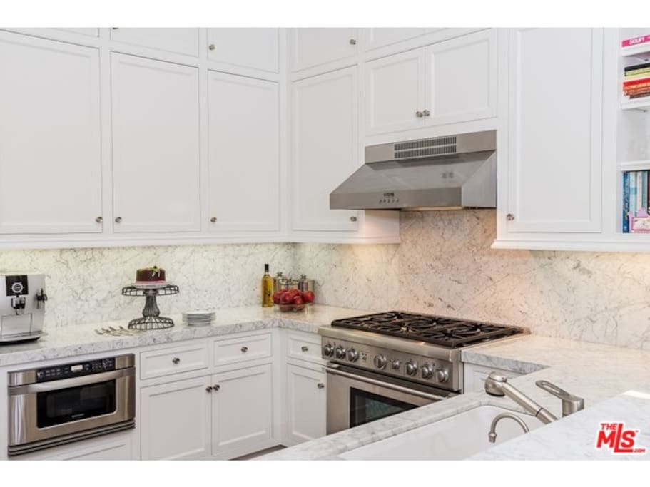 Chefs Kitchen fully stocked