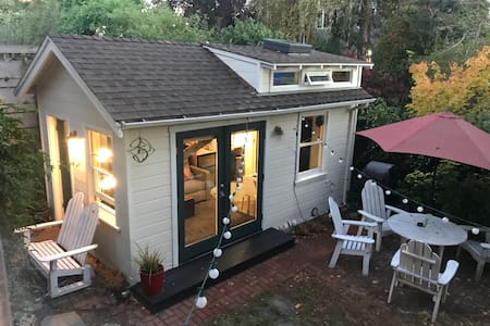 Cozy Berkeley Tiny House in Amazing Neighborhood