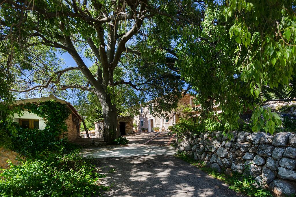 Entrada a la finca