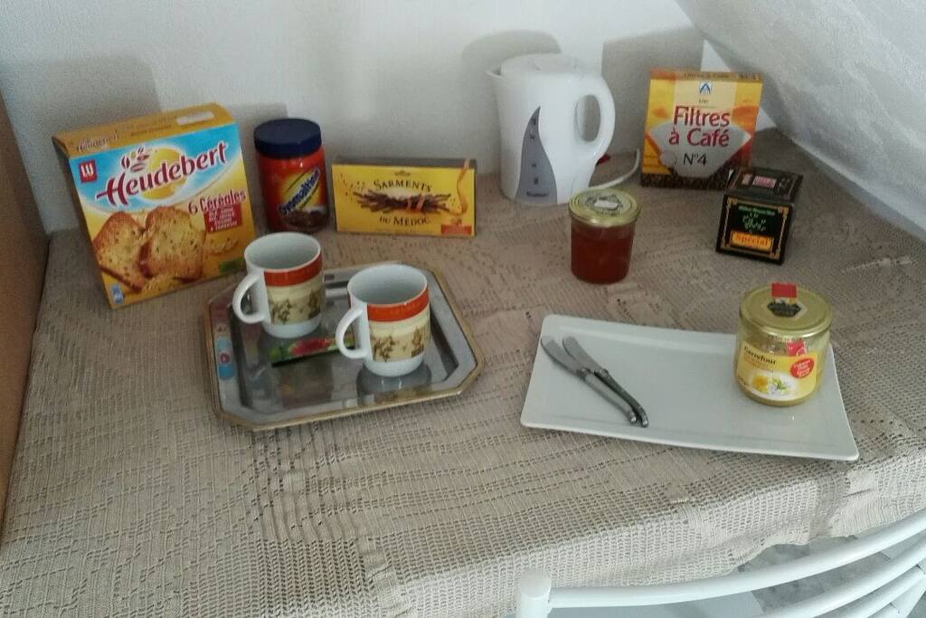 possibilité de boire quelque chose de chaud dans la chambre