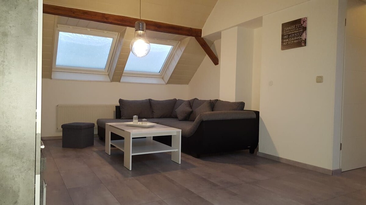 Airbnb performant: Vacation, fitter apartment, furnished + Wi-Fi + parking. à Dümpten