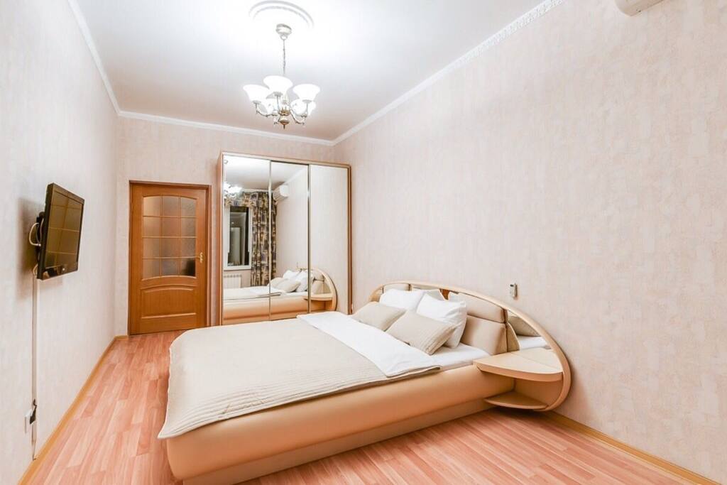 Снять двухкомнатную квартиру в петербурге посуточно. Квартиры в санкт-петербурге на невском проспекте. Апартаменты петербург. Шикарные квартиры в санкт-петербурге. Репин на квартиру.