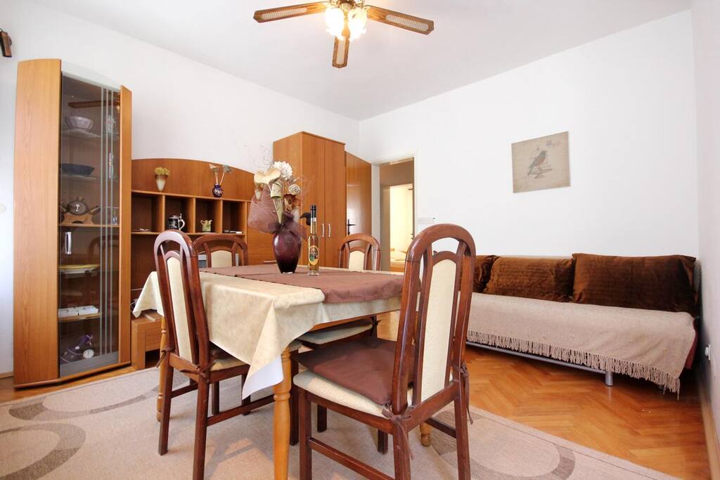 Dining room, Surface: 13 m²