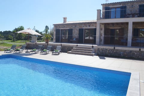 Anuncio de Airbnb popular: Ca´s Patró Macianer ETV9544 en Manacor