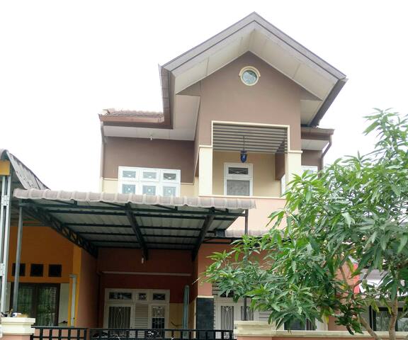 Airbnb Medan Helvetia Holiday Rentals Places To Stay