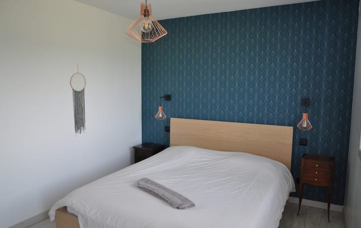 Chambre 1 - Lit queen size 160cm