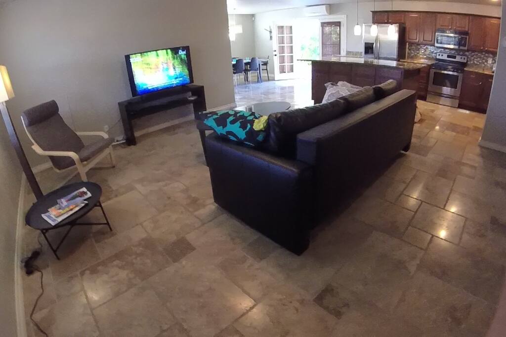 Wifi internet and smart TV access to streaming services - BYO sign-in info