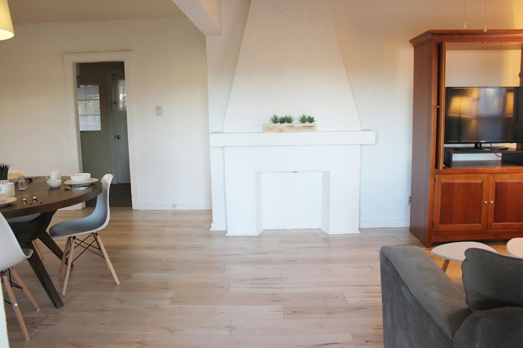 Plenty of space!... This is what you'll see when you first walk in.