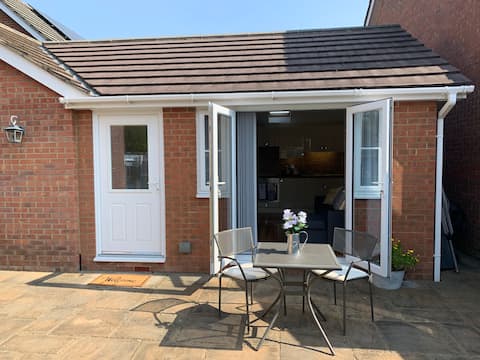 Iris’s Annexe, self contained nr Longleat and Bath