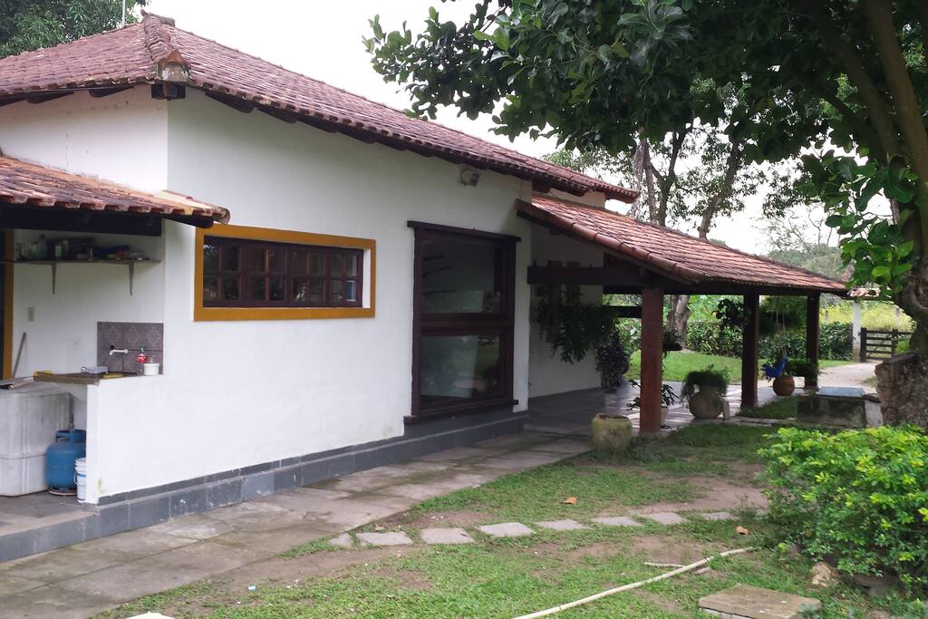 Lateral da sede.