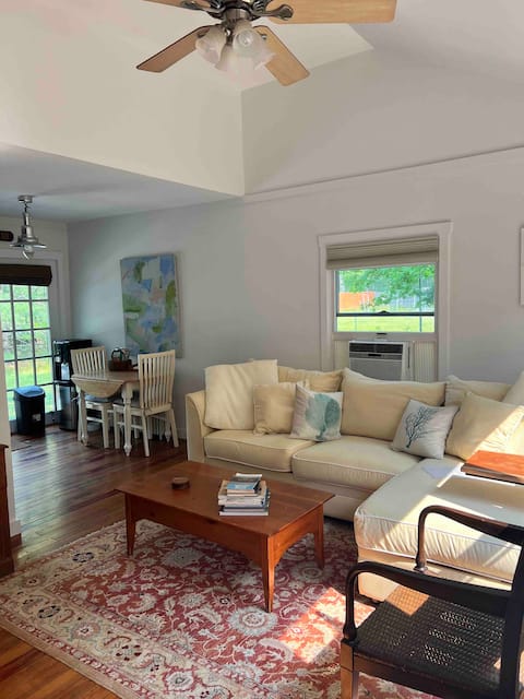 Popular Airbnb listing: Welcome to the Sweet Cozy Cottage by the Sea in Hampton Bays