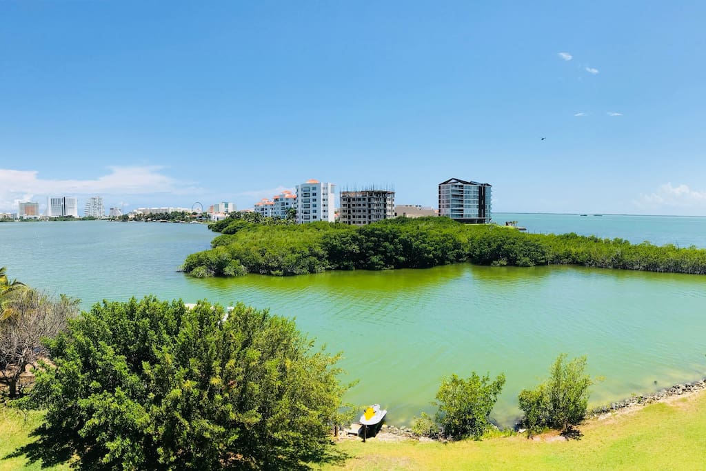 Lagoon Front spectacular view