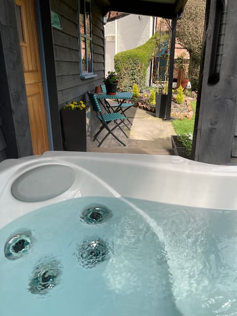 The Bothy 
Couples Hot Tub Escape