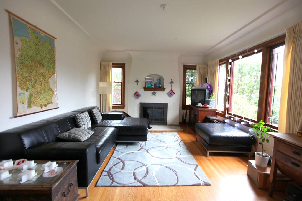 Living area with comfy leather seating area