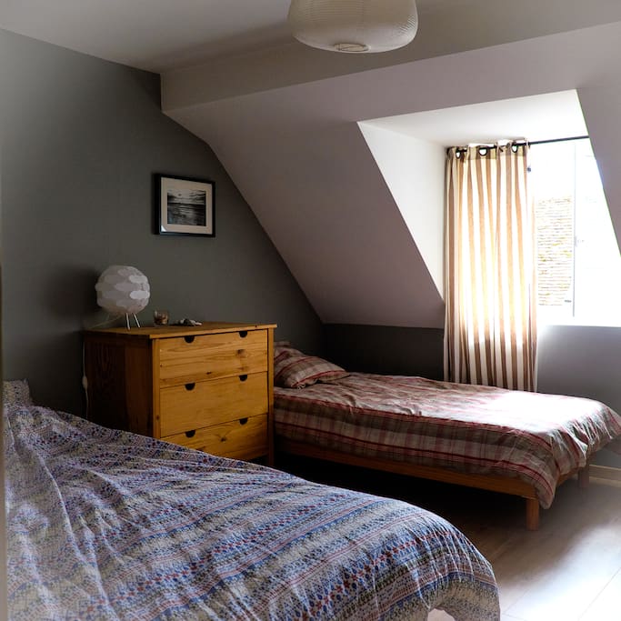 chambre trois couchages