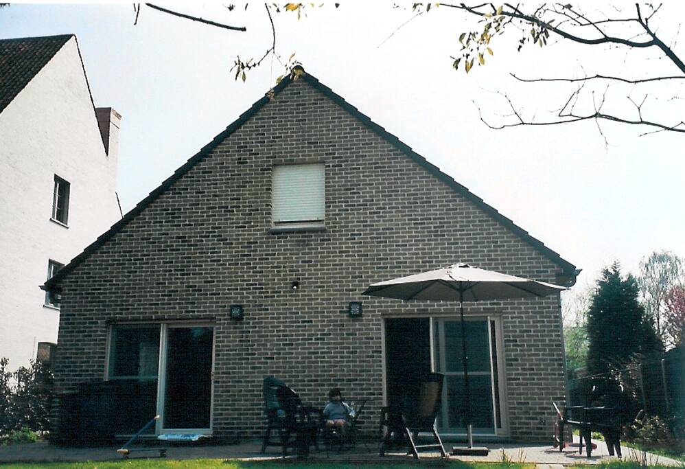 Terras en achterkant huis