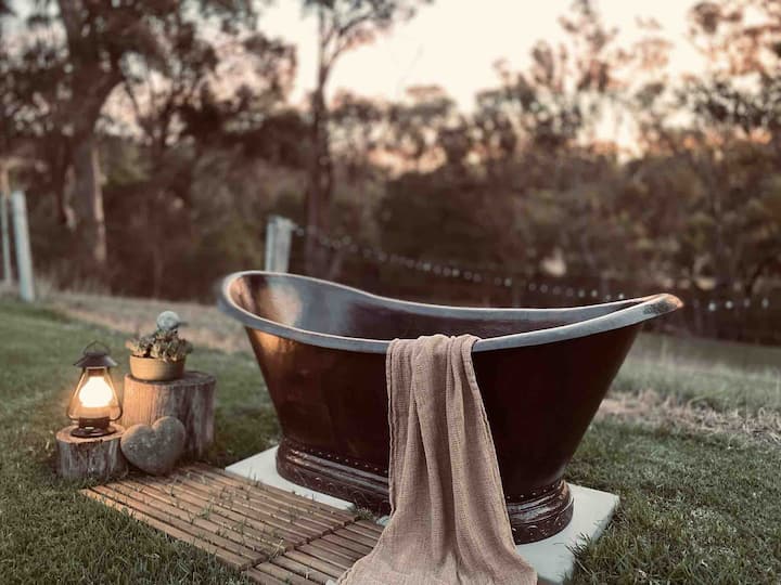 Riverside at Ryans Rest - Tiny House Farm Stay