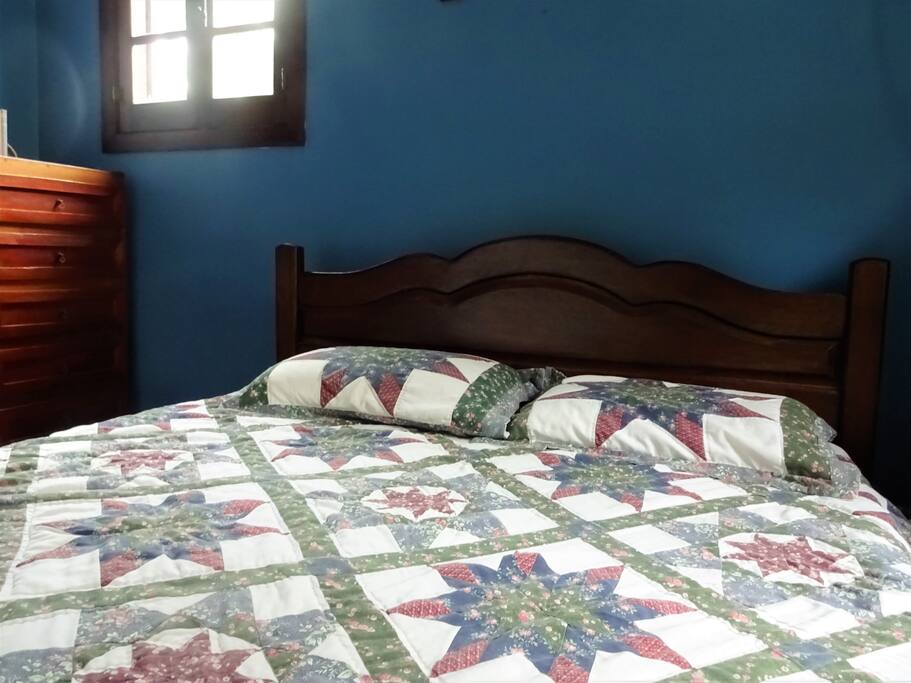 Queen size bed
