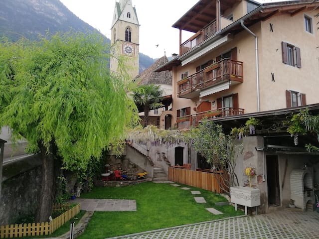 Airbnb Kaltern An Der Weinstrasse Vacation Rentals Places To