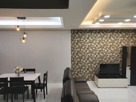 Joe Sutra Home 3 Room