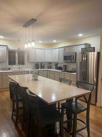 Now booking Fall 2025 & Spring/Summer 2026! gallery image 5