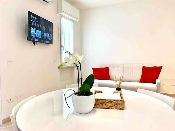 Suite Claudia. New, A Quiet Area In Sirmione! - Desenzano del Garda
