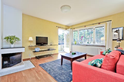 Charming two room apartment. Close to inner city.