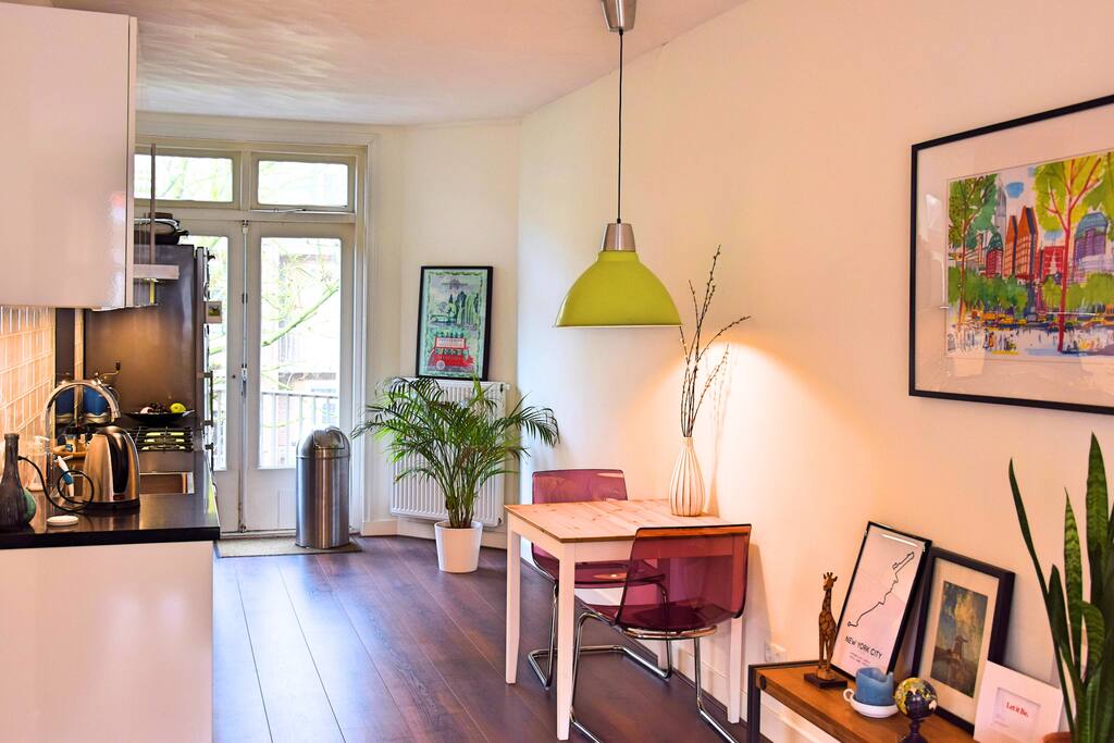 Open space from living room to kitchen