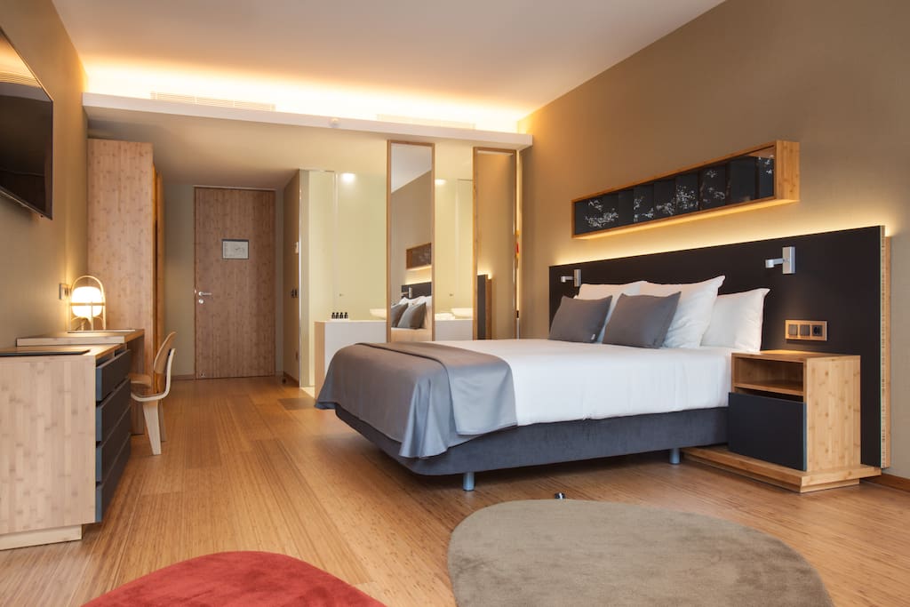 Loft Room 2