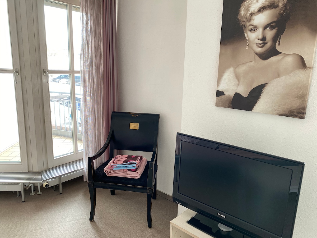 Beliebte Airbnb-Anzeige: Studio for 1 person close to city center in Rathaus