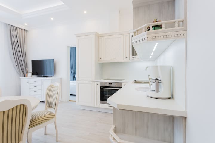 Goldena Old Town Deluxe Apartment