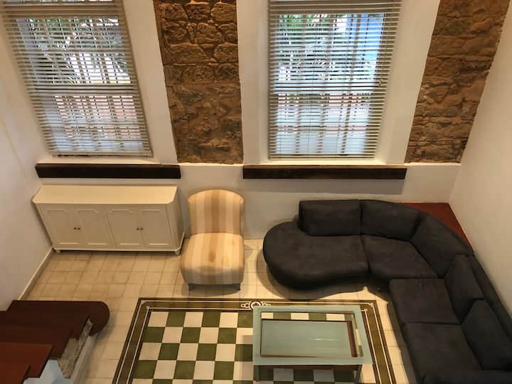 Loft in Casco Viejo with parking — 1 bedroom vacation rental in Panamá