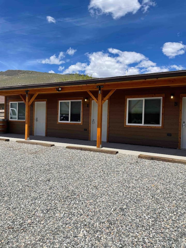 Rhodopa Lodge at Yellowstone 1 Boutique hotels for Rent in Gardiner