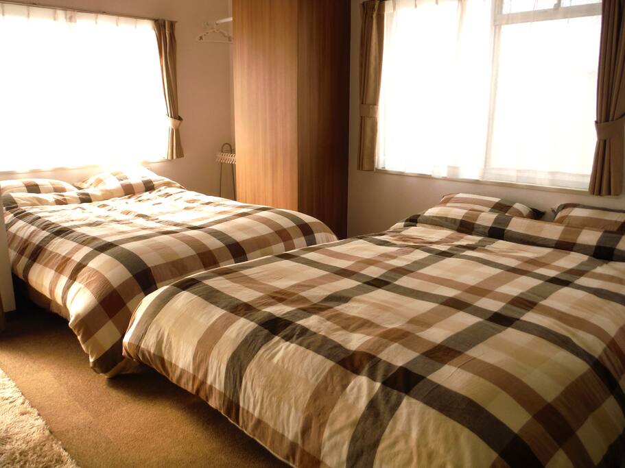 A maximum of 5people can be accommdated in this room.