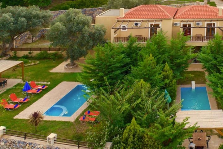 Family villa for 14 person