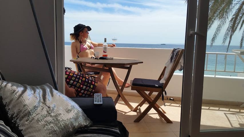 Ibiza, Sea view apartment on the beach.