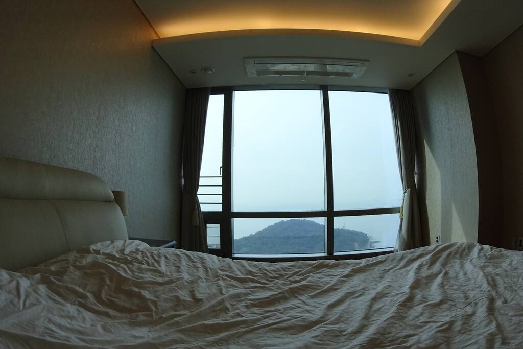 Master Rm - King Bed