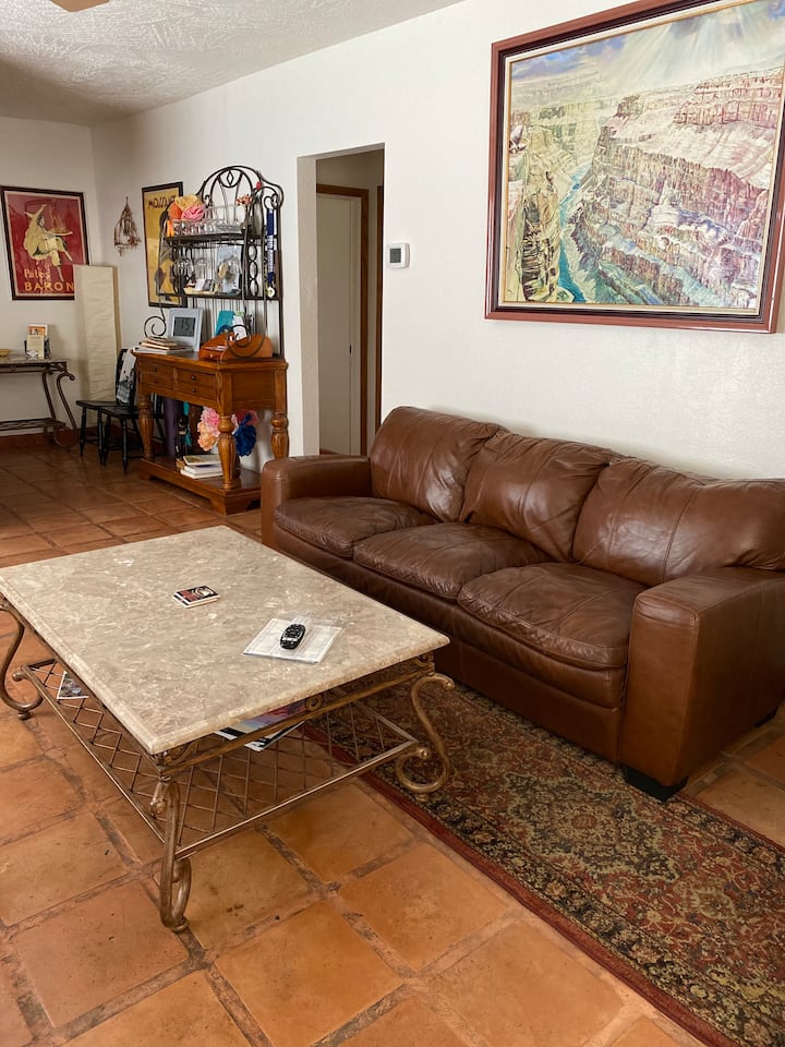 Old Town Home Cottonwood, AZ Wine Country Lodging