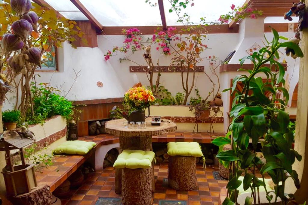 Jardín interior - Cuenta con horno de pan, barbecue