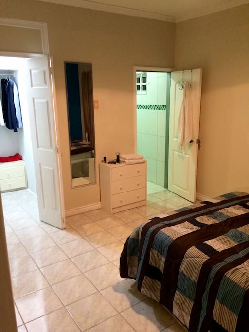 En-Suite Bedroom 1