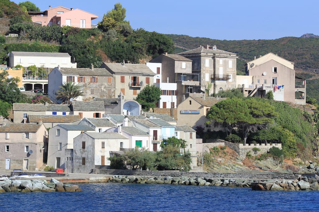 Le village