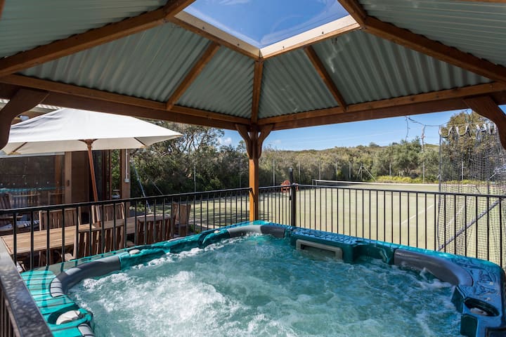 Coast And Country Getaways managed Airbnb listing 1