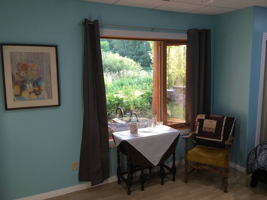 Sitting area.