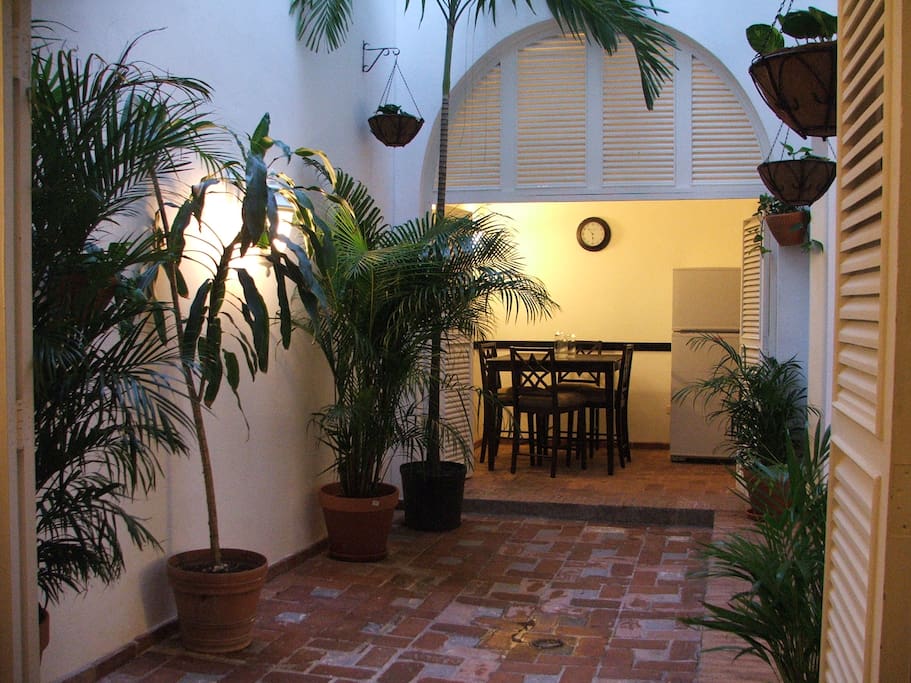 Colonial Indoor Patio