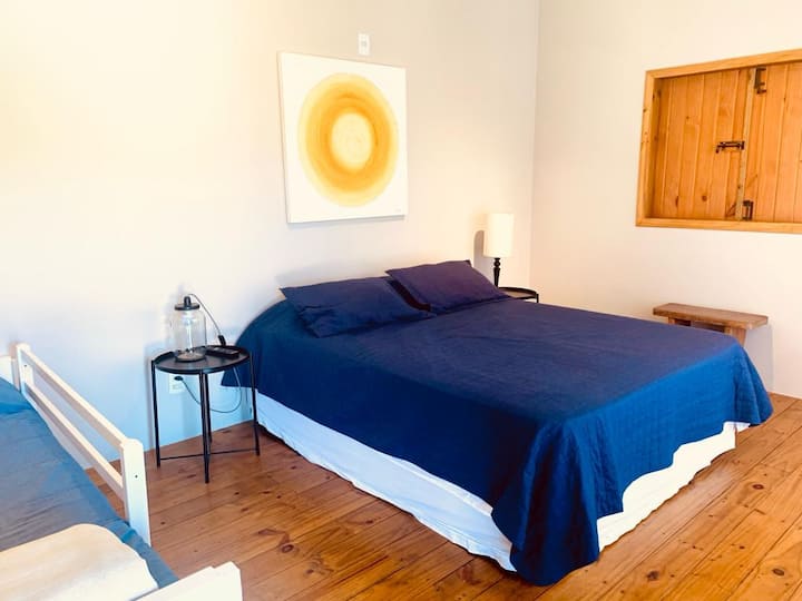 საძინებელი 1