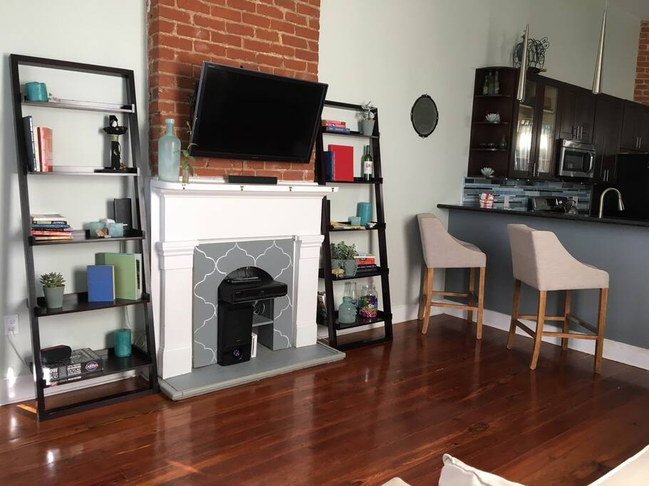 TV available for DVDs and equipped with Chromecast.
