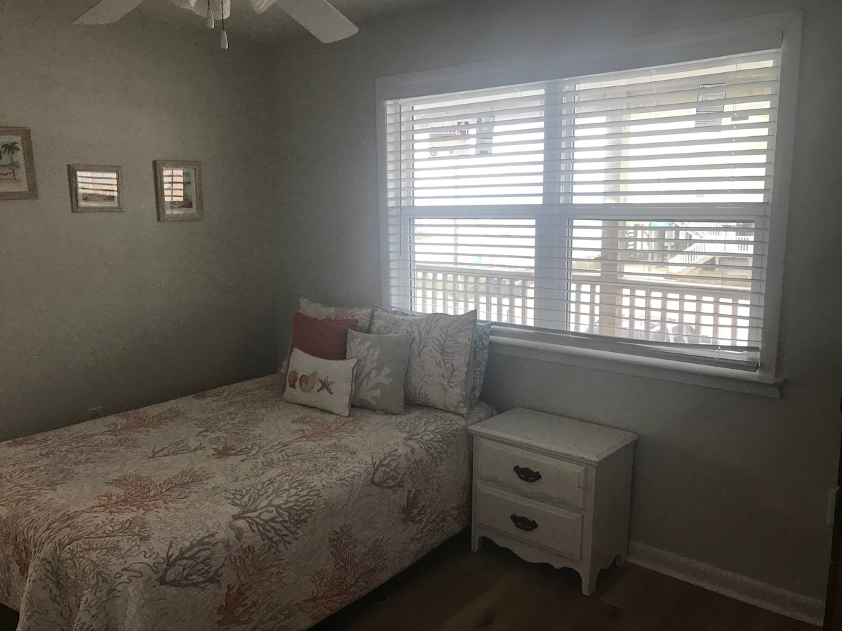 Druhá spálňa s manželskou posteľou