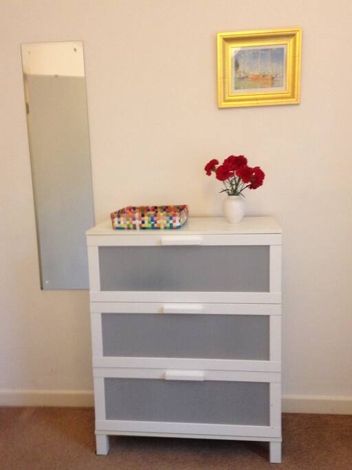 guest bedroom